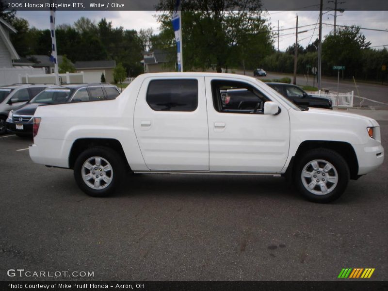 White / Olive 2006 Honda Ridgeline RTS