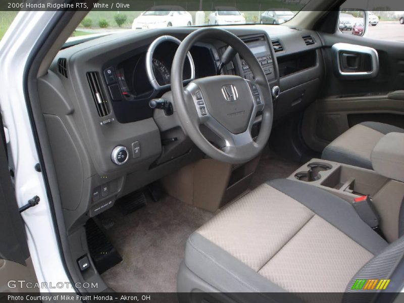 White / Olive 2006 Honda Ridgeline RTS