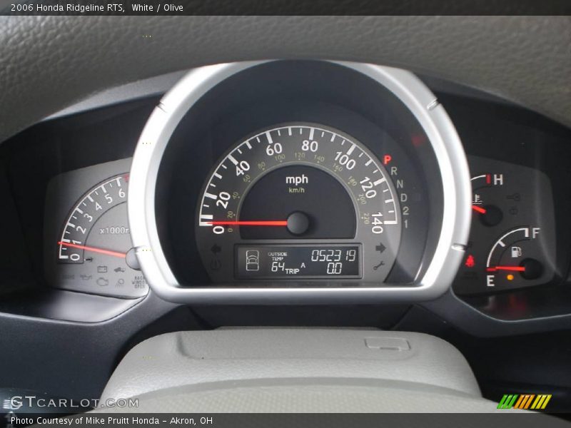 White / Olive 2006 Honda Ridgeline RTS