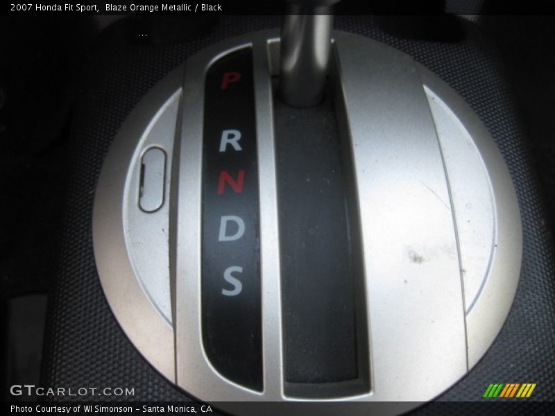 Blaze Orange Metallic / Black 2007 Honda Fit Sport