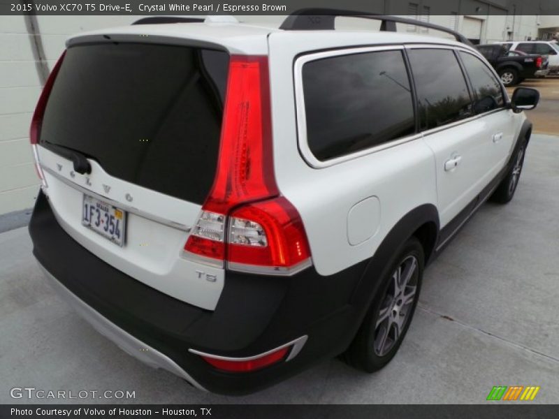 Crystal White Pearl / Espresso Brown 2015 Volvo XC70 T5 Drive-E
