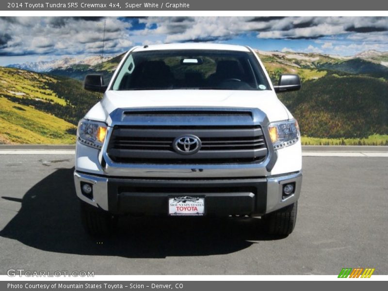 Super White / Graphite 2014 Toyota Tundra SR5 Crewmax 4x4