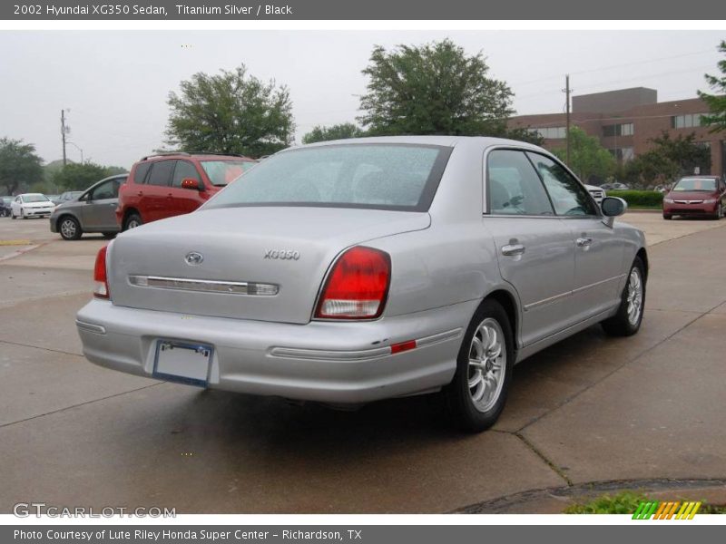 Titanium Silver / Black 2002 Hyundai XG350 Sedan