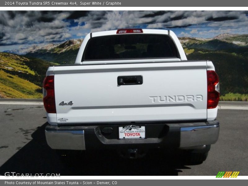 Super White / Graphite 2014 Toyota Tundra SR5 Crewmax 4x4