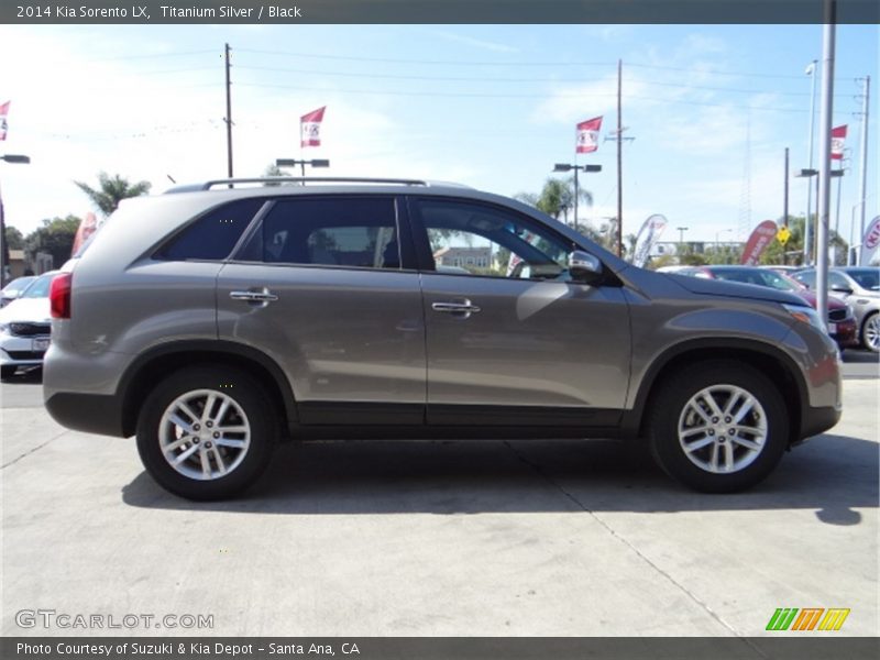 Titanium Silver / Black 2014 Kia Sorento LX