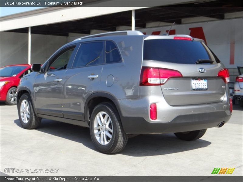 Titanium Silver / Black 2014 Kia Sorento LX