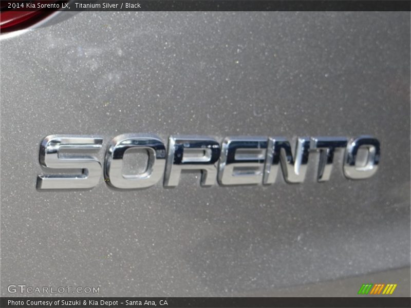 Titanium Silver / Black 2014 Kia Sorento LX