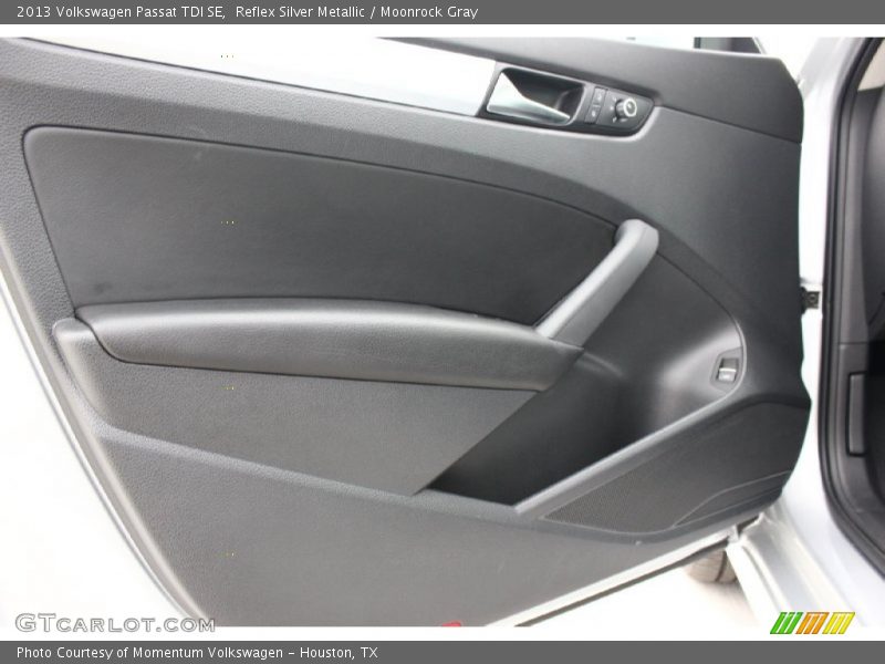 Reflex Silver Metallic / Moonrock Gray 2013 Volkswagen Passat TDI SE