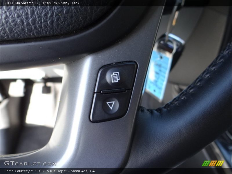 Titanium Silver / Black 2014 Kia Sorento LX