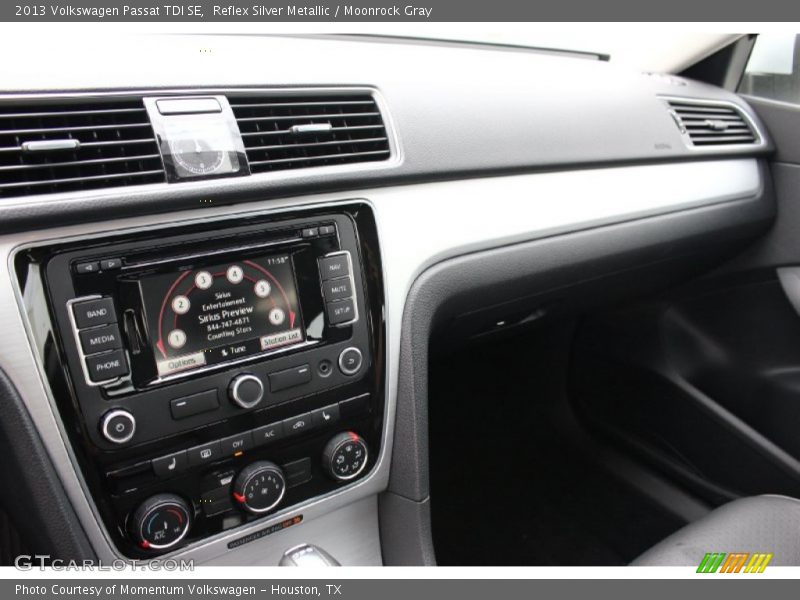 Reflex Silver Metallic / Moonrock Gray 2013 Volkswagen Passat TDI SE