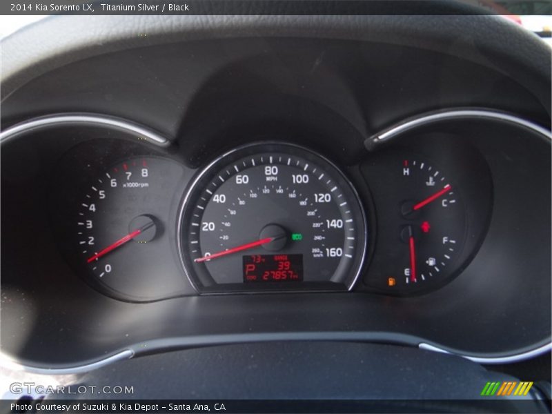 Titanium Silver / Black 2014 Kia Sorento LX