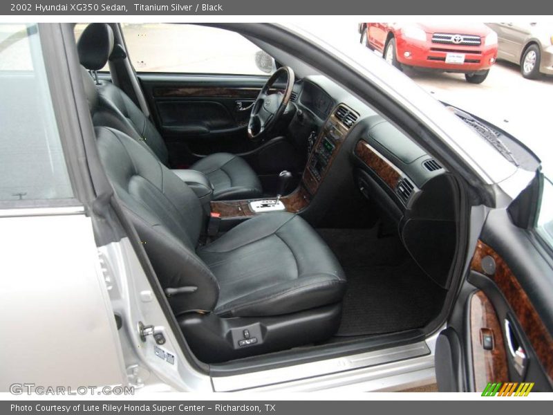 Titanium Silver / Black 2002 Hyundai XG350 Sedan