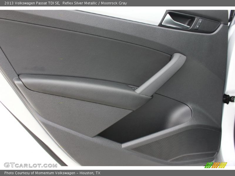 Reflex Silver Metallic / Moonrock Gray 2013 Volkswagen Passat TDI SE