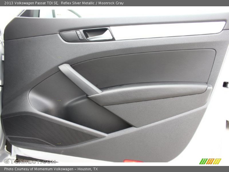 Reflex Silver Metallic / Moonrock Gray 2013 Volkswagen Passat TDI SE