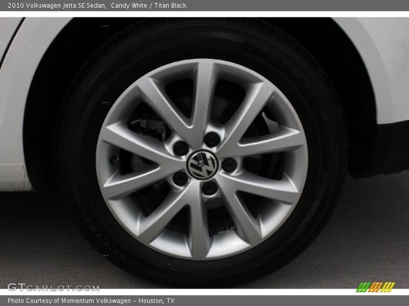 Candy White / Titan Black 2010 Volkswagen Jetta SE Sedan