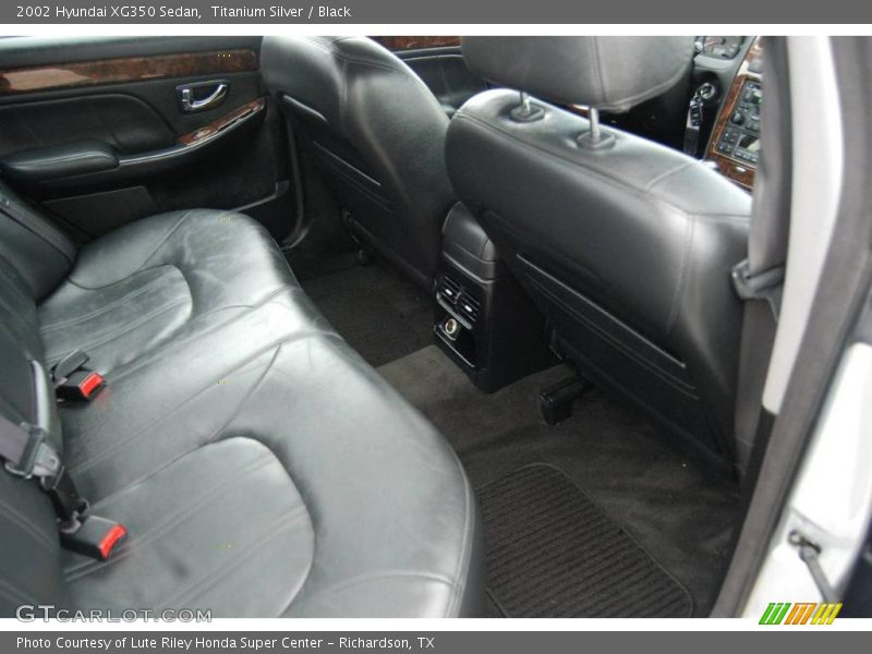 Titanium Silver / Black 2002 Hyundai XG350 Sedan