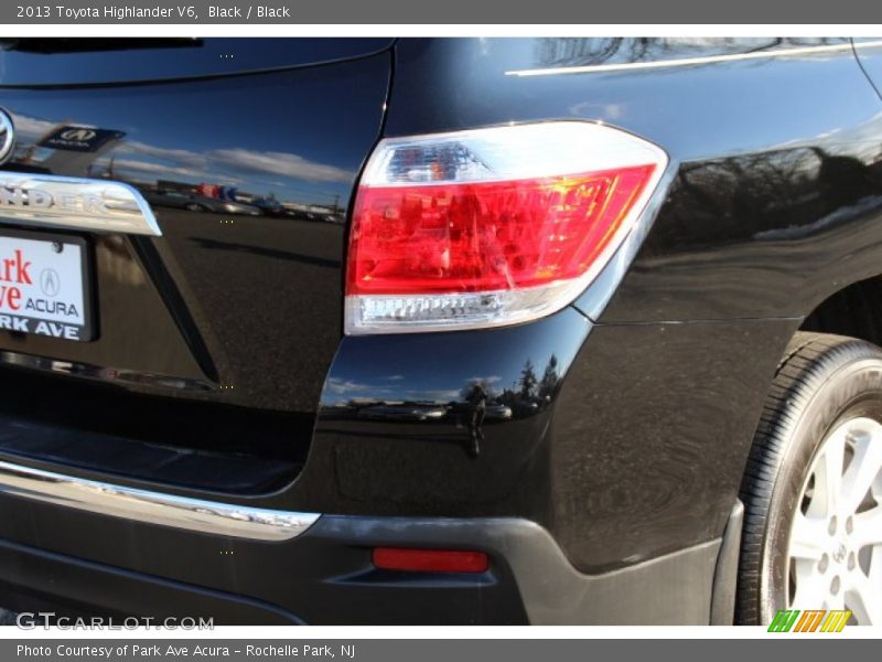 Black / Black 2013 Toyota Highlander V6