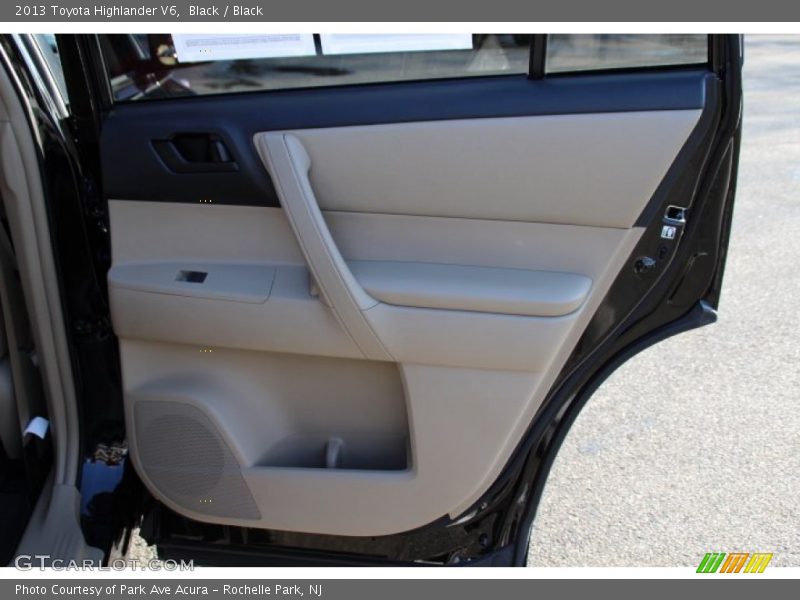 Black / Black 2013 Toyota Highlander V6