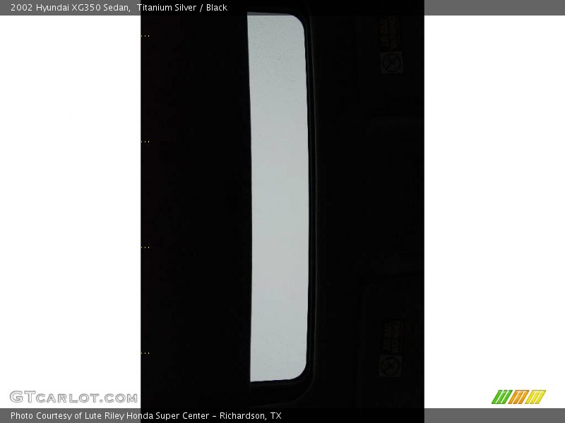 Titanium Silver / Black 2002 Hyundai XG350 Sedan