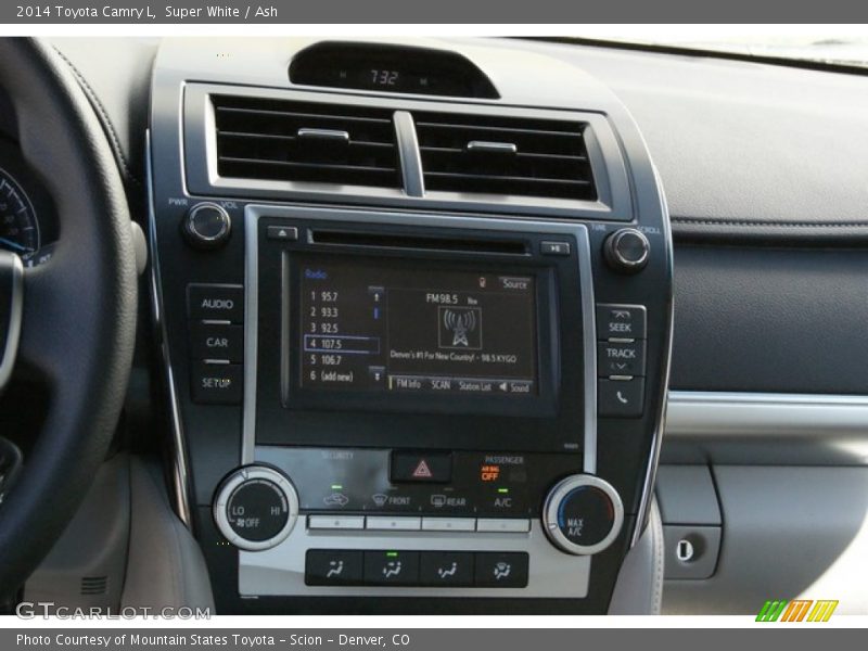 Super White / Ash 2014 Toyota Camry L