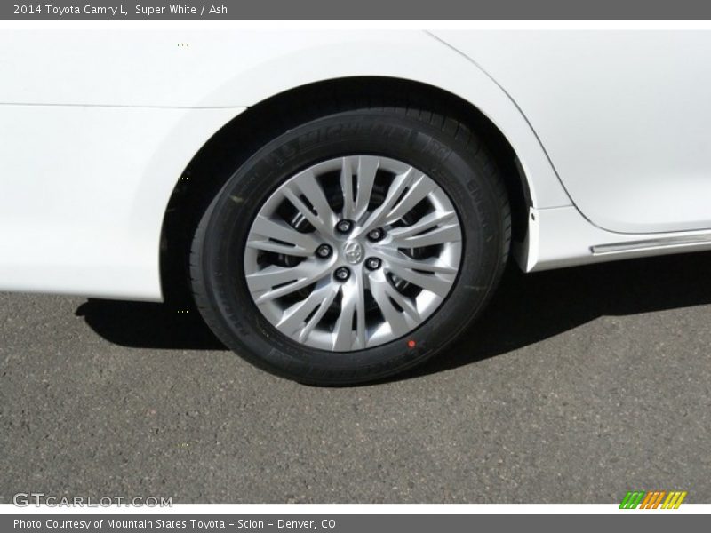 Super White / Ash 2014 Toyota Camry L