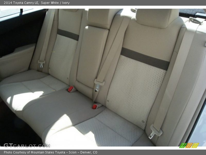 Super White / Ivory 2014 Toyota Camry LE