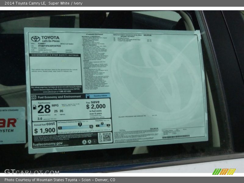 Super White / Ivory 2014 Toyota Camry LE