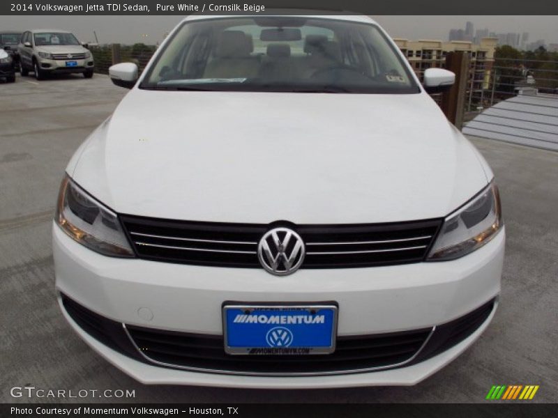 Pure White / Cornsilk Beige 2014 Volkswagen Jetta TDI Sedan