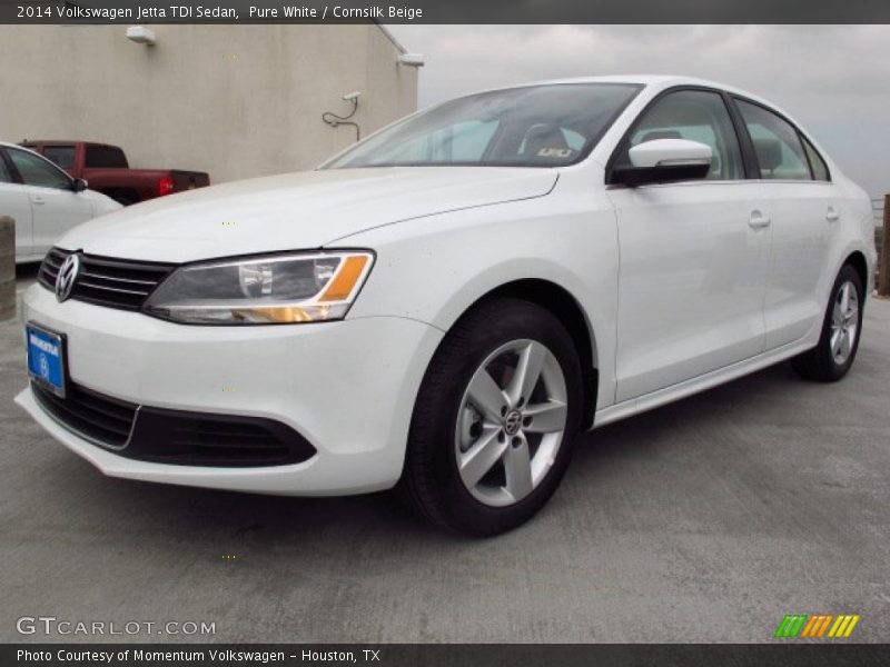 Pure White / Cornsilk Beige 2014 Volkswagen Jetta TDI Sedan