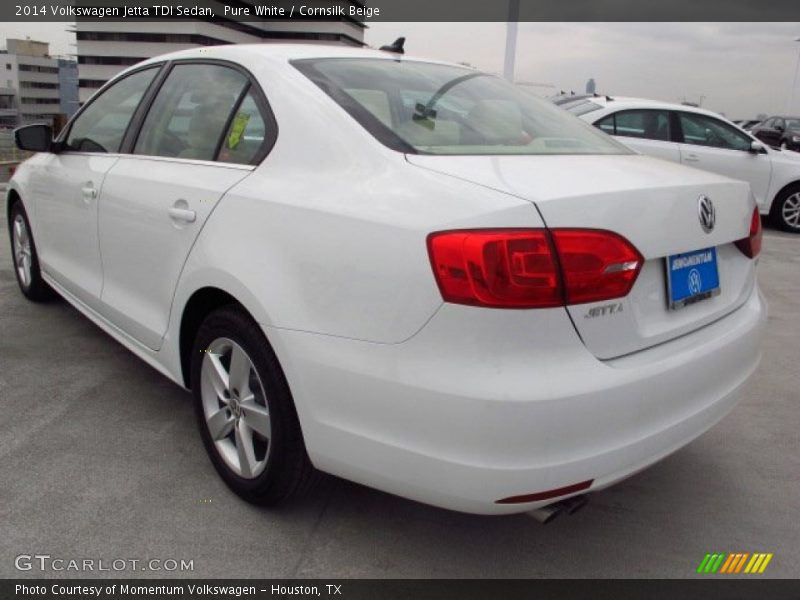 Pure White / Cornsilk Beige 2014 Volkswagen Jetta TDI Sedan
