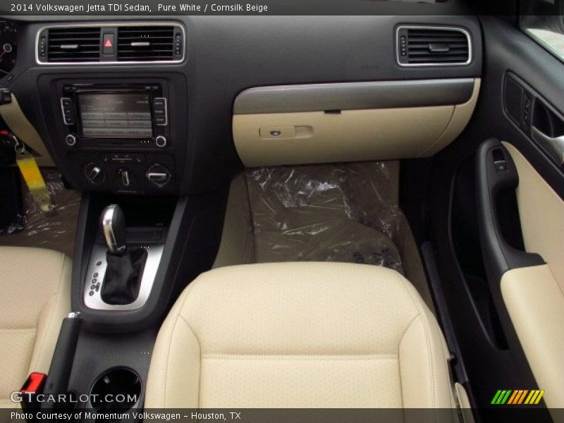 Pure White / Cornsilk Beige 2014 Volkswagen Jetta TDI Sedan