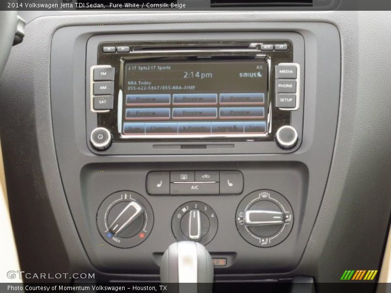 Pure White / Cornsilk Beige 2014 Volkswagen Jetta TDI Sedan