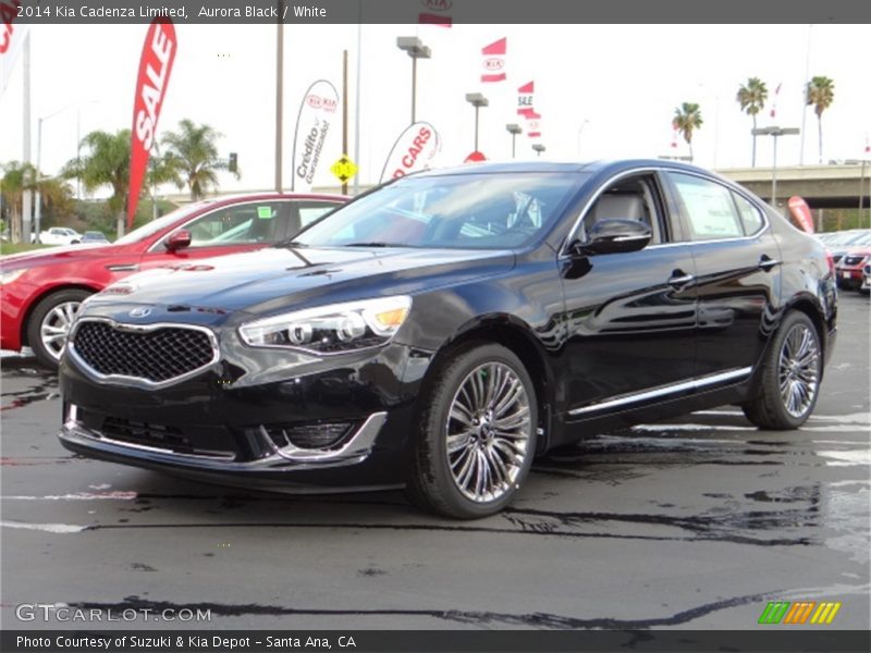 Front 3/4 View of 2014 Cadenza Limited