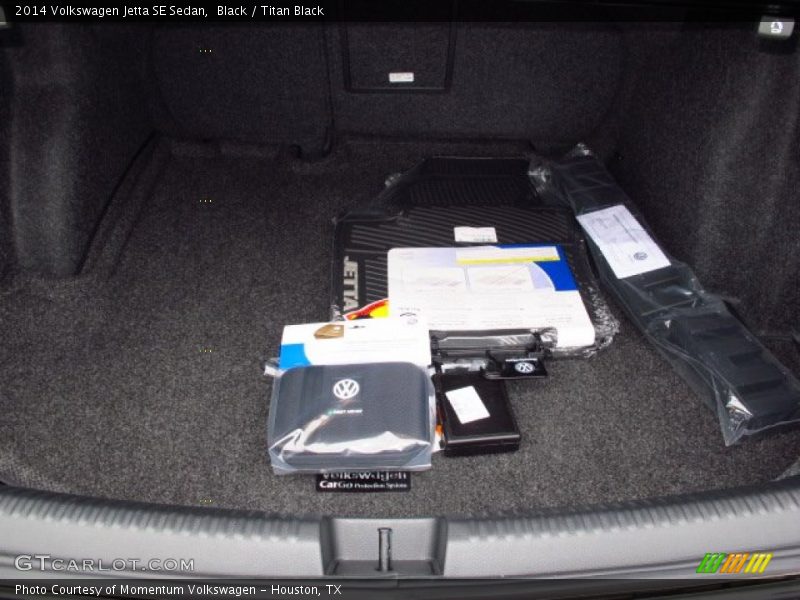 Black / Titan Black 2014 Volkswagen Jetta SE Sedan