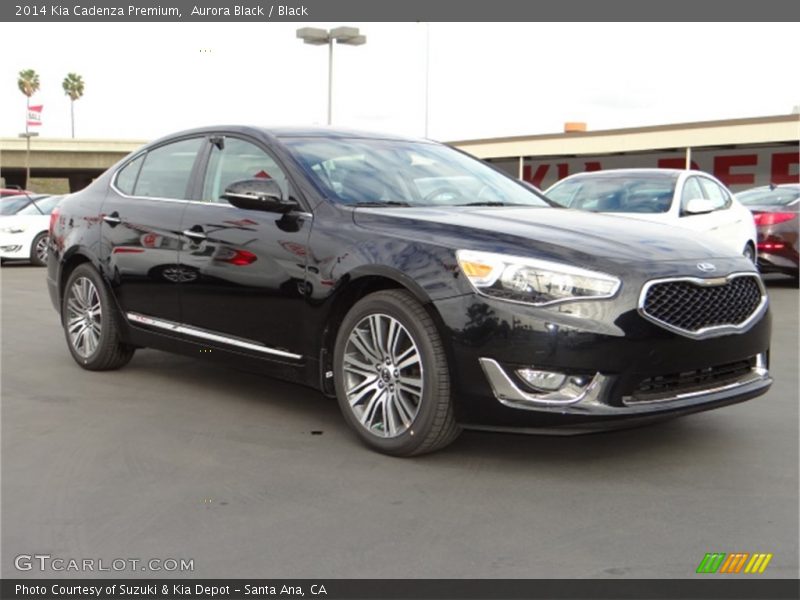 Front 3/4 View of 2014 Cadenza Premium