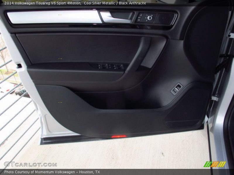 Door Panel of 2014 Touareg V6 Sport 4Motion