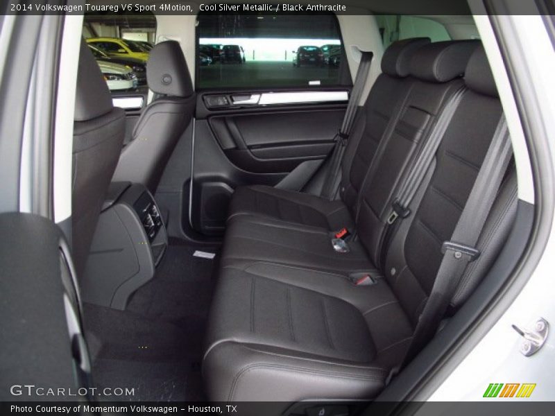 Rear Seat of 2014 Touareg V6 Sport 4Motion