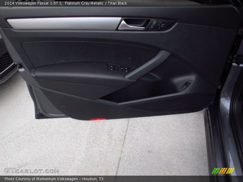 Platinum Gray Metallic / Titan Black 2014 Volkswagen Passat 1.8T S