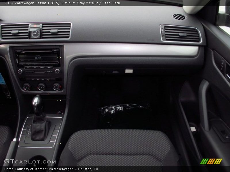 Platinum Gray Metallic / Titan Black 2014 Volkswagen Passat 1.8T S
