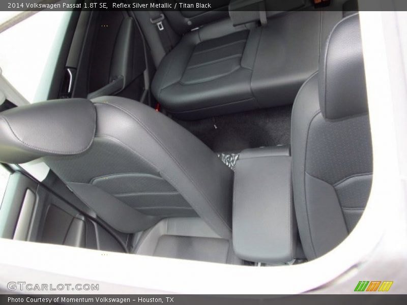 Reflex Silver Metallic / Titan Black 2014 Volkswagen Passat 1.8T SE