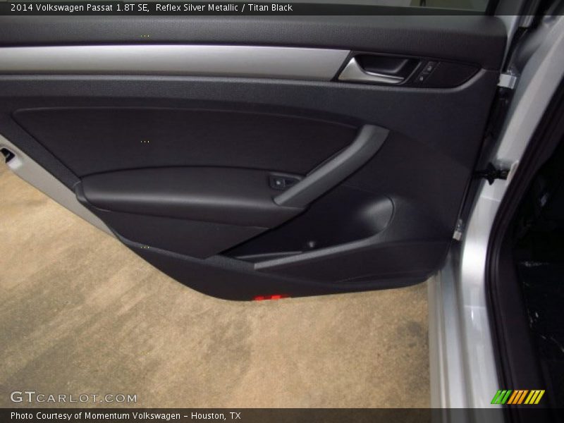 Reflex Silver Metallic / Titan Black 2014 Volkswagen Passat 1.8T SE