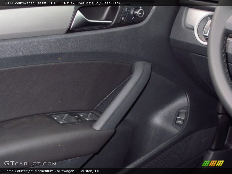 Reflex Silver Metallic / Titan Black 2014 Volkswagen Passat 1.8T SE