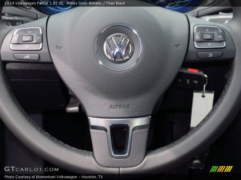 Reflex Silver Metallic / Titan Black 2014 Volkswagen Passat 1.8T SE
