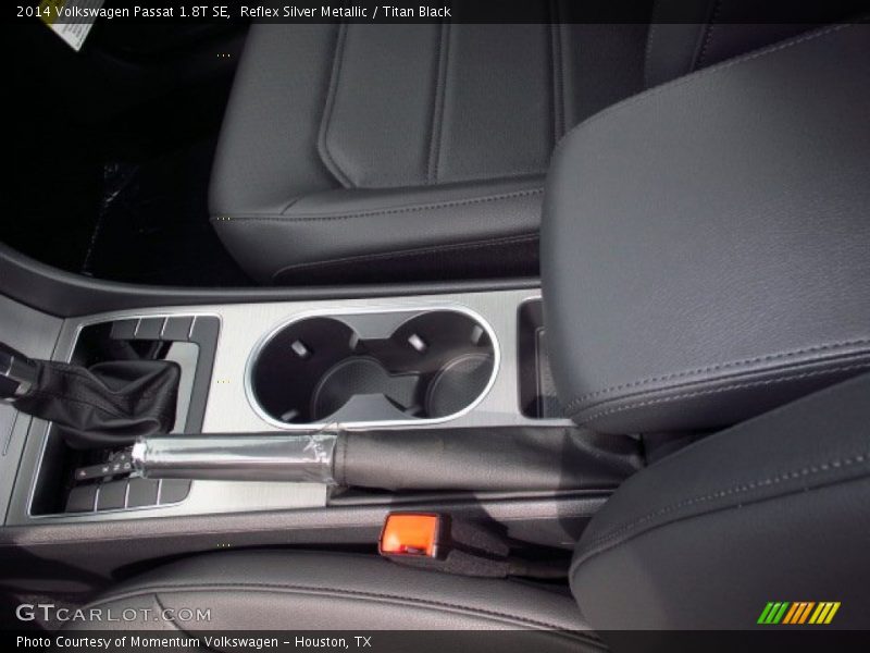 Reflex Silver Metallic / Titan Black 2014 Volkswagen Passat 1.8T SE