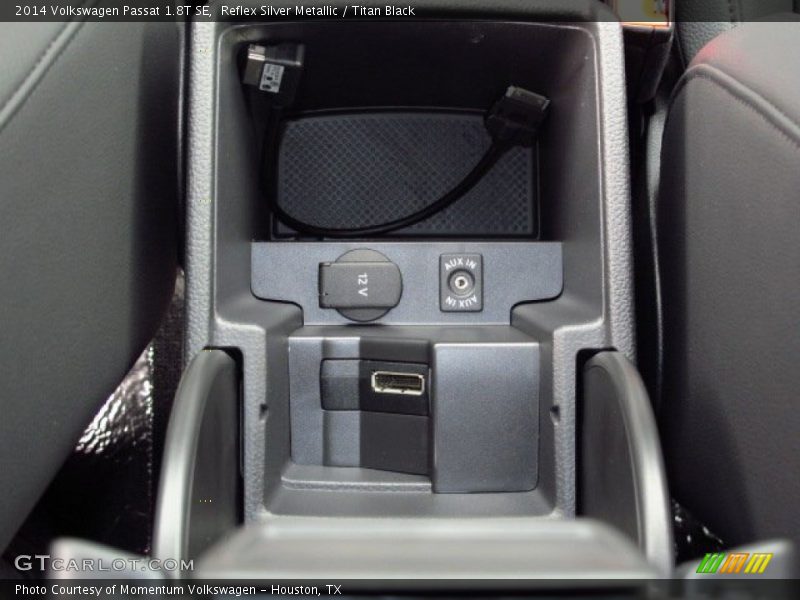 Reflex Silver Metallic / Titan Black 2014 Volkswagen Passat 1.8T SE