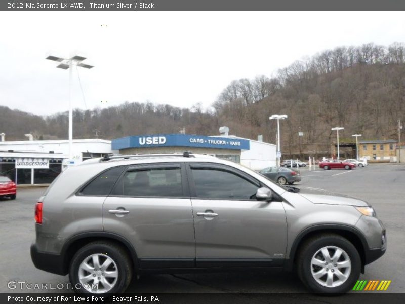 Titanium Silver / Black 2012 Kia Sorento LX AWD