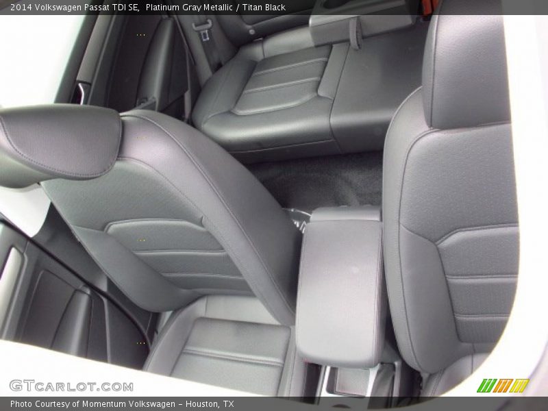 Platinum Gray Metallic / Titan Black 2014 Volkswagen Passat TDI SE