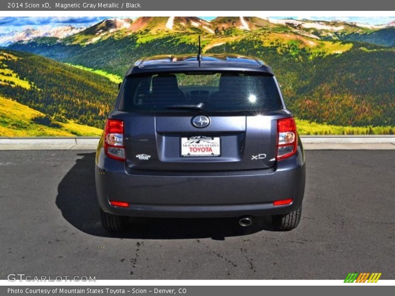Magnetic Gray Metallic / Black 2014 Scion xD