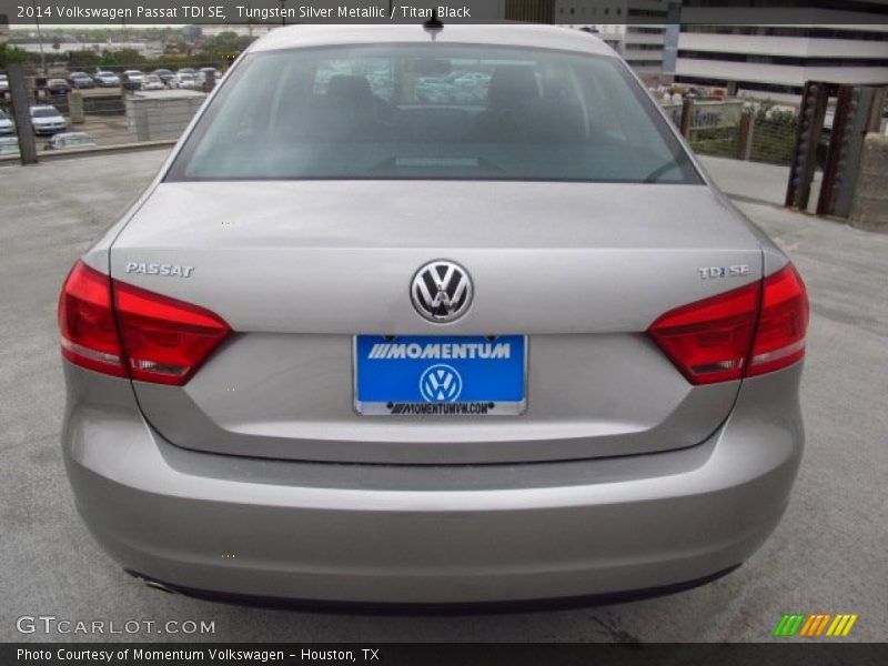 Tungsten Silver Metallic / Titan Black 2014 Volkswagen Passat TDI SE