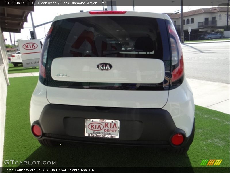 Clear White / Black Diamond Woven Cloth 2014 Kia Soul 1.6